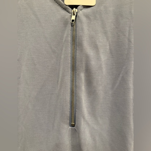 NWT Green Envelope Front Zipper Blouse, Size XL - Picture 6 of 7